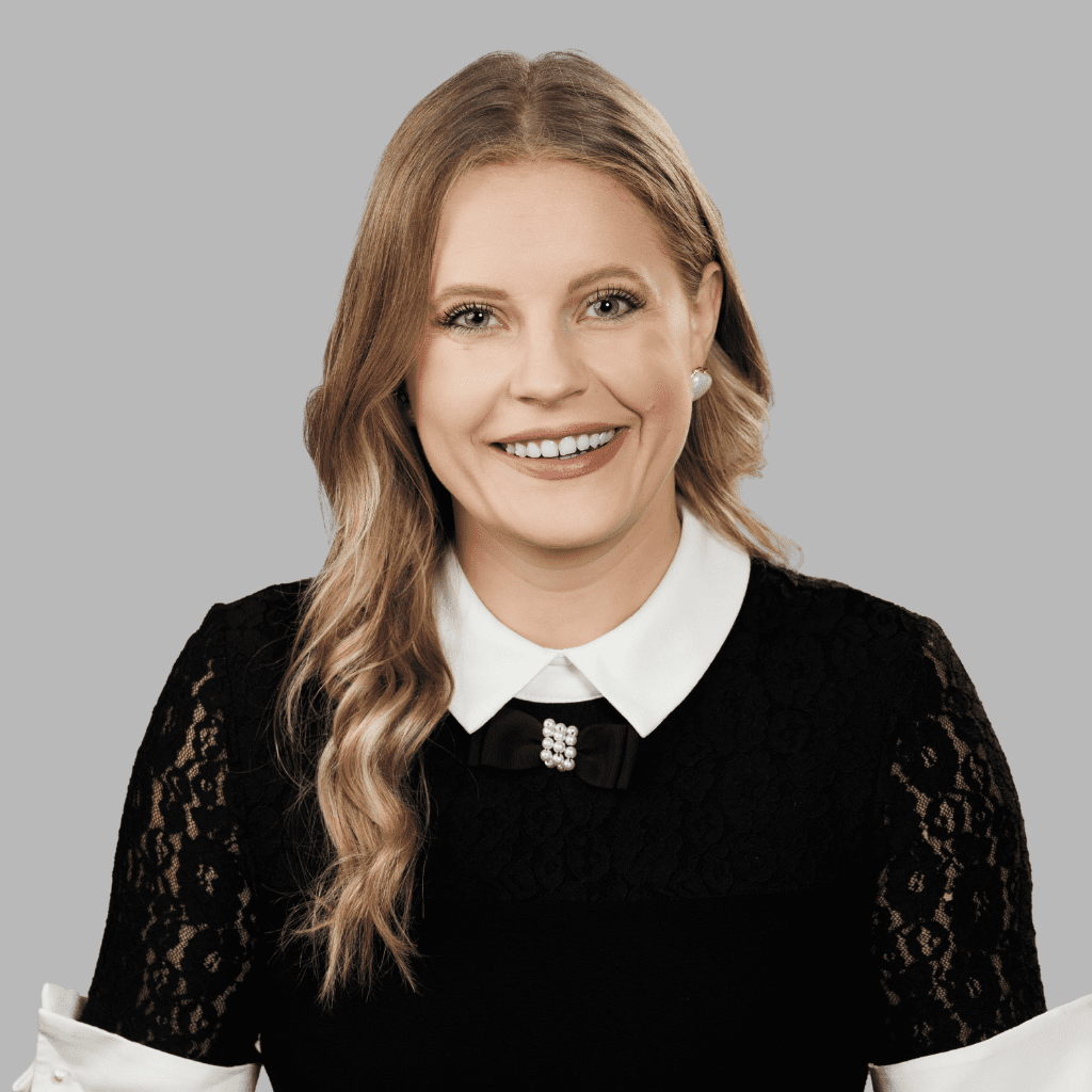 anna Anna Oglodzinska | Sapphire Ventures